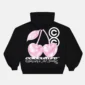 Sudadera negra Cold Culture Berry vista trasera con gran estampado de cerezas rosas y logotipo blanco