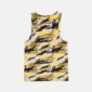 Vista trasera de la camiseta de tirantes Camo Tank Top amarilla de Cold Culture, con estampado de camuflaje en tonos amarillos, negros y caqui y motivos de estrellas