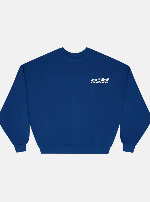 Sudadera sin capucha Heart Ashtray de Cold Culture en azul oscuro, vista frontal con logotipo blanco en el pecho