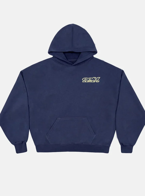 Cold Culture Necessary Sudadera – Navy – Vista frontal Sudadera Necessary azul marino de Cold Culture, vista frontal con capucha, bolsillo canguro y logotipo en el pecho